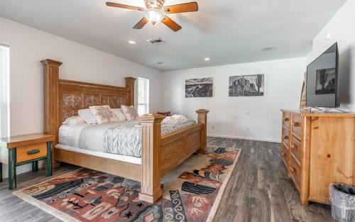 Cavalier Estates House | Desert Oasis with Pool Patio 5BR 3BA Near PV