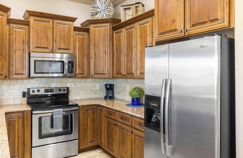 St. George Condo | Desert Ocean Vibes- Full Amenities