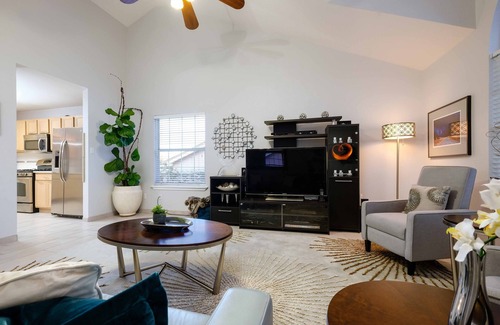 Las Cruces House | Desert Pool Oasis located in the heart of Las Cruces
