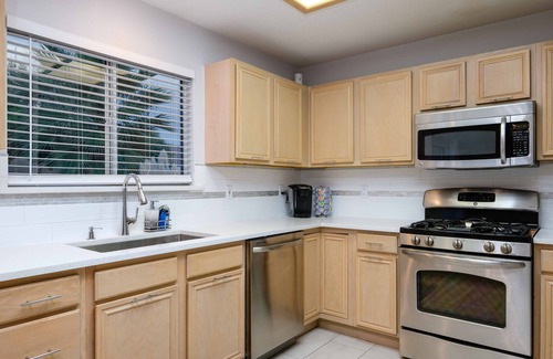 Las Cruces House | Desert Pool Oasis located in the heart of Las Cruces