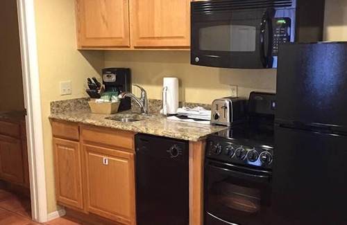 West Sedona Resort | Desert Resort perfect for Hiking Cathedral Rock with access to outdoor pool and hot tub