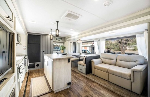 Jacumba RV Rental | Desert Tiny Home B25: Relaxing Desert Accommodation w/Comfort Amenities
