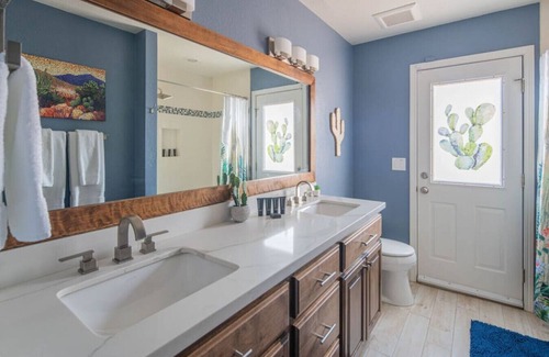 Paradise Valley Village House | Desert Tranquility Luxury Pool/Spa, Chefs Kitchen