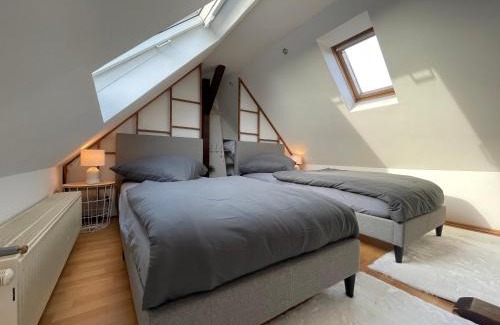 Frintrop Apartment | Design Apartment am CentrO mit Homeoffice Balkon und WIFI