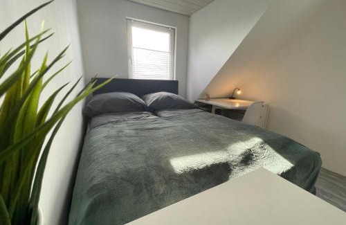 Frintrop Apartment | Design Apartment am CentrO mit Homeoffice Balkon und WIFI