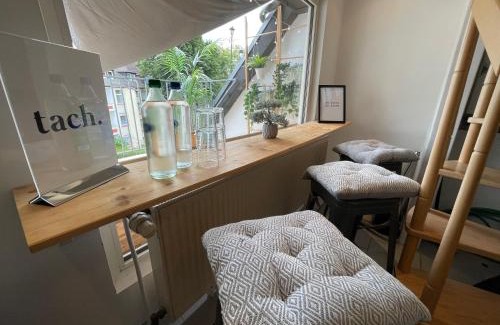 Frintrop Apartment | Design Apartment am CentrO mit Homeoffice Balkon und WIFI