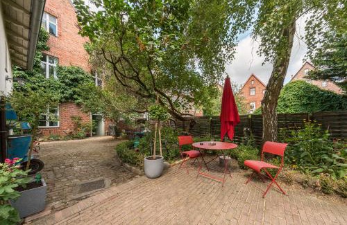 Dutch Quarter Apartment | Design Apartments - "Im Holländerhaus"