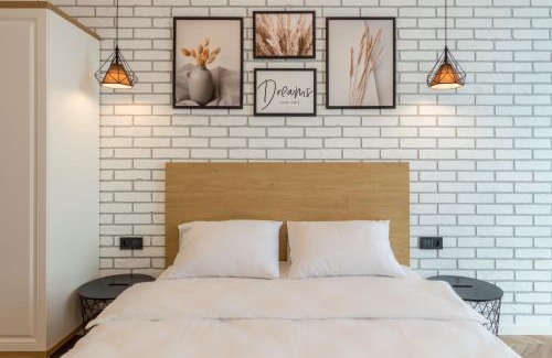 Dniprovs'kyi District Apartment | Design Apartments with Panoramic View