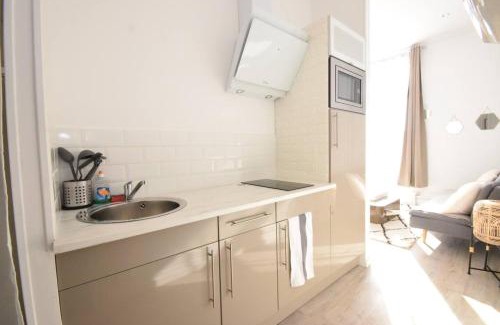 Valenciennes Apartment | DESIGN APPART - HYPER CENTRE - TRAM - FREE WIFI - leRelaisdOdile21