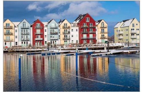 Steinbeckervorstadt Apartment | Design Appartment Picasso am Yachthafen Greifswald