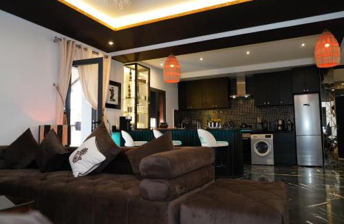 Semlalia Apartment | Design Art Gallery Apartment Marrakech swimming pool on the Roof