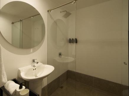 El Palomar Apartment | Design & Comfort in Zona G 101