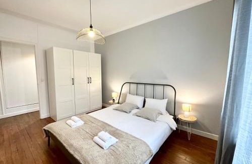 Mont-de-Marsan Apartment | Design Moderne Spacieux - Hyper Centre - Parking
