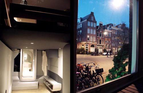 Jordaan House | Design room in old center