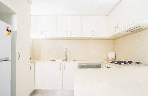 Gordon Apartment | Designed Home of Ultimate Convenience In Gordon