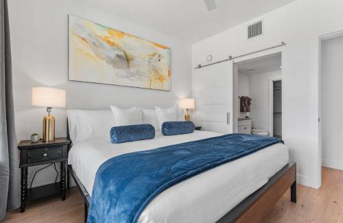 Downtown Salt Lake City Apartment | Designer 1BR with Pool and Htub