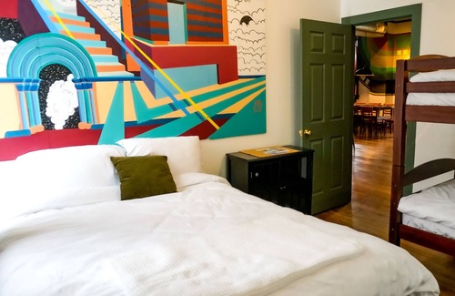 West End Apartment | Designer 3 Bedroom Apt - Historic Fire House Loft