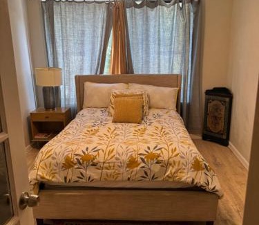 McGinley Square Apartment | designer abode condo min to Manhattan in jersey city