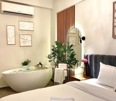 Haifa Apartment | Designer Apartment with SPA complex & Jacuzzi near Bahai Garden Haifa