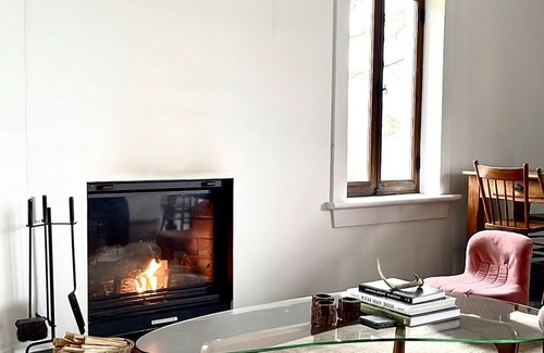 Stukely-Sud House | Designer Farm House
