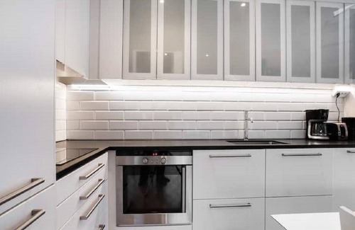Sollentuna House | Designer house Stockholm - Arlanda Metro line