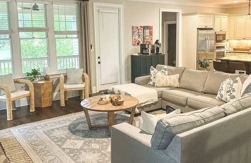Reynolds Landing Cottage | Designer inspired 4-bedroom cottage inside the Landing at Reynolds