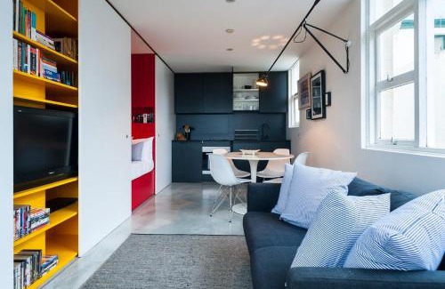 Potts Point Apartment | Designer Pad with a View