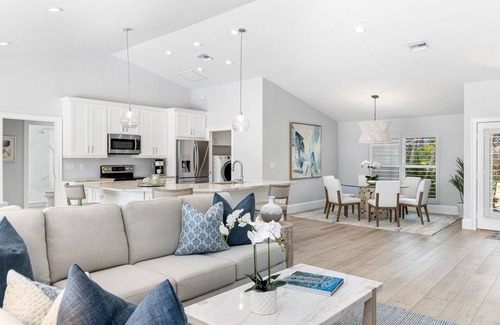 Central Naples House | Designer-Renovated Pool Home in Heart of Naples Minutes to White Sand Beaches
