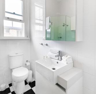 Glebe Apartment | Designer Styled Studio in Central Trendy Glebe