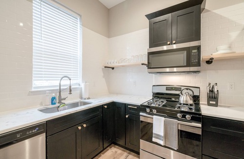 Benton Park House | Designer Townhome 2 of 3 Left Side - JZ Vacation Rentals