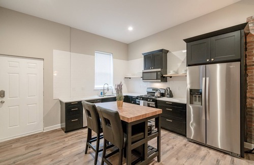 Benton Park House | Designer Townhome 2 of 3 Left Side - JZ Vacation Rentals