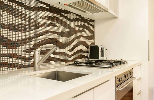 St Kilda Apartment | DesignLife Apartment :Spacious: Design: Location: