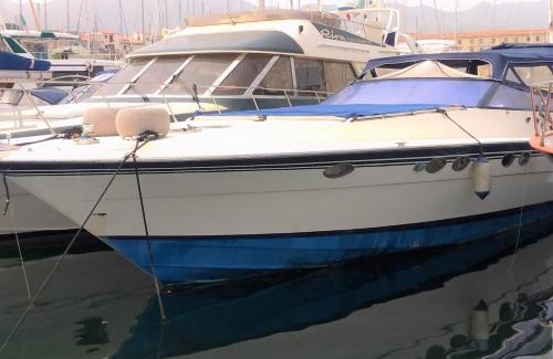Castellammare Vucciria Boat Rental | Desirè Charming House Boat