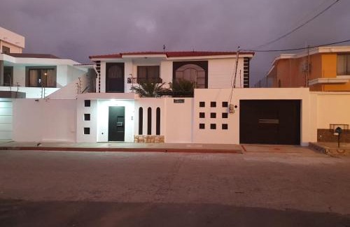 Manta Apartment | DESPARTAMENTO DISFRUTA