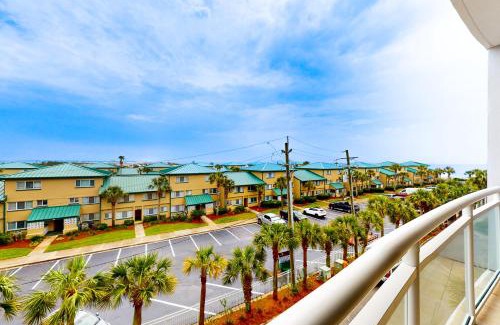 Fort Walton Beach Hotel | Destin West Gulfside Villa V402
