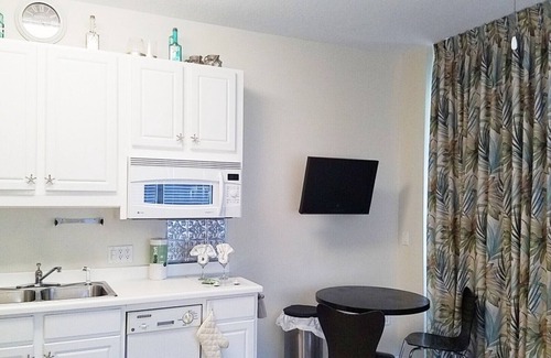 Fort Walton Beach Villa | Destin West Villa 301, oceanview, wraparound balcony, lazy river, 6 pools, beach