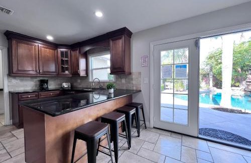 Hermosa Village House | Destination #02