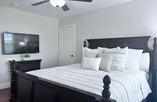 Southwest Anaheim House | Destination #09