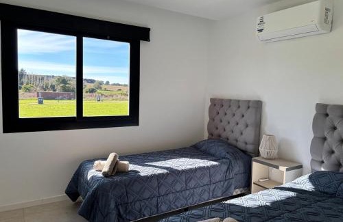 Sierra de los Padres House | Destino Serrano, Pileta & Parque en Barrio Cerrado