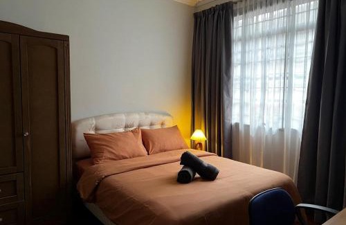 Richmond Hill House | Destiny Guesthouse Kuching Near Airport 4pm checkout