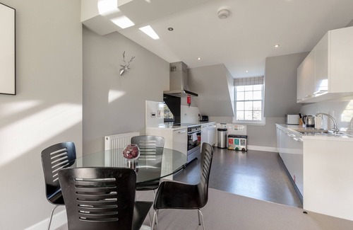 New Town Apartment | Destiny Scotland - Q-Residence
