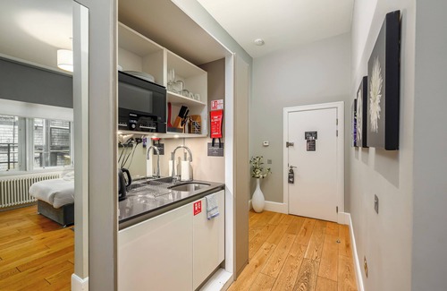 New Town Apartment | Destiny Scotland - St. Andrew Square Apartments