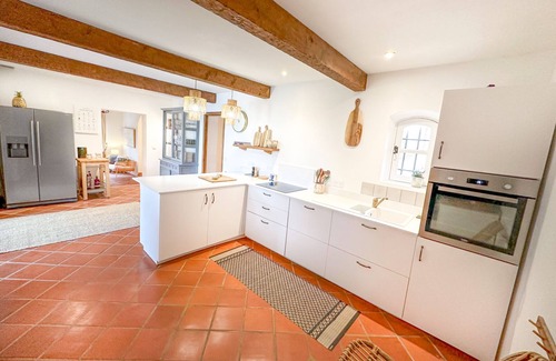 Aups Other | Detached 200m2, 5 bedroom Mas, heated pool 15 x 5m, air con, 5000m2 gardens
