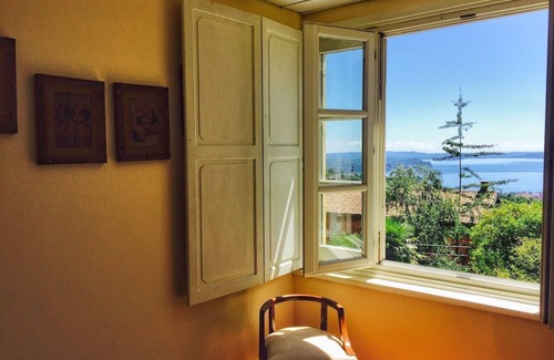 Vignone House | Detached 6½-room house with 2 terraces, a hillside garden, a balcony and a roof terrace