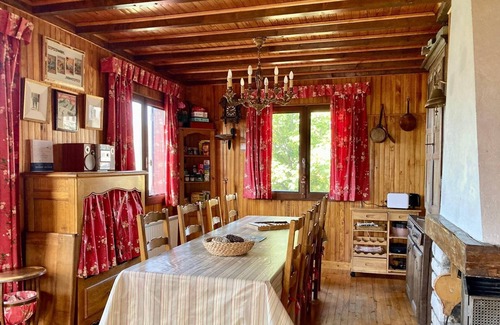 Vallandry Ski Chalet | Detached chalet in the resort - 300 m from the slopes - Pets allowed