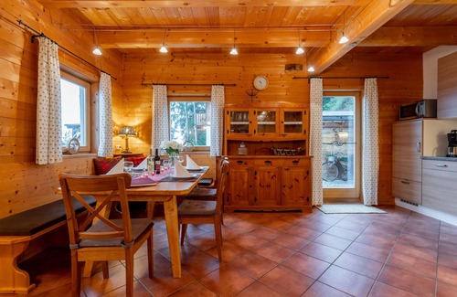 Aufhausen Ski Chalet | Detached chalet with sauna with fantastic mountain panorama