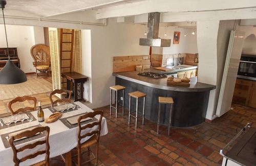 Simiane-la-Rotonde Other | Detached family home with swimming pool + detached garden shed, wooded grounds 1ha