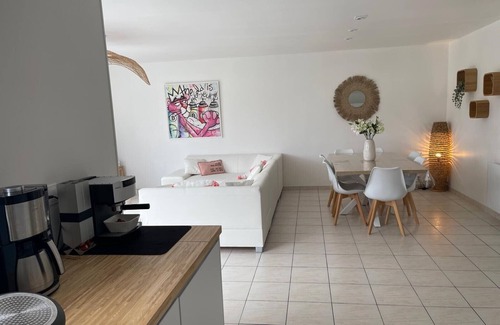 Meschers-sur-Gironde House | Detached house 1.2Km walk from the beach