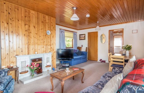 Dornoch Apartment | Detached Holiday Home with spectacular views of Dornoch Firth.