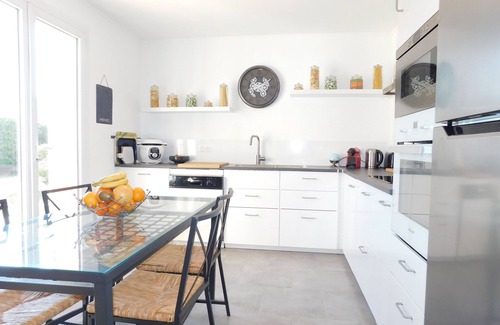 Les Angles Villa | Detached house + private pool located 5 mn from Avignon and 15 mn from St Rémy